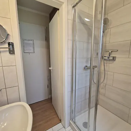 Komfortable Fuer Zwei In Mit Balkon Apartment Sellin (Rugen)
