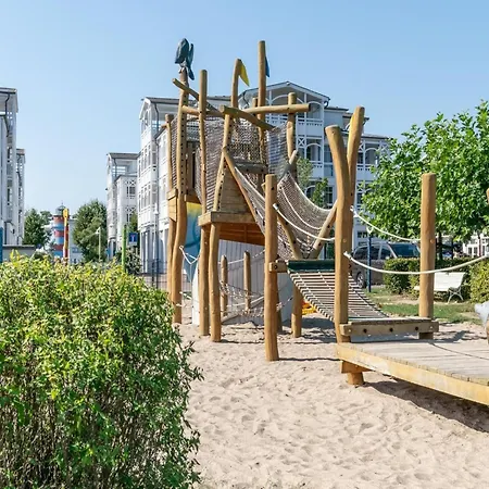 Komfortable Fuer Zwei In Mit Balkon Apartment Sellin (Rugen)